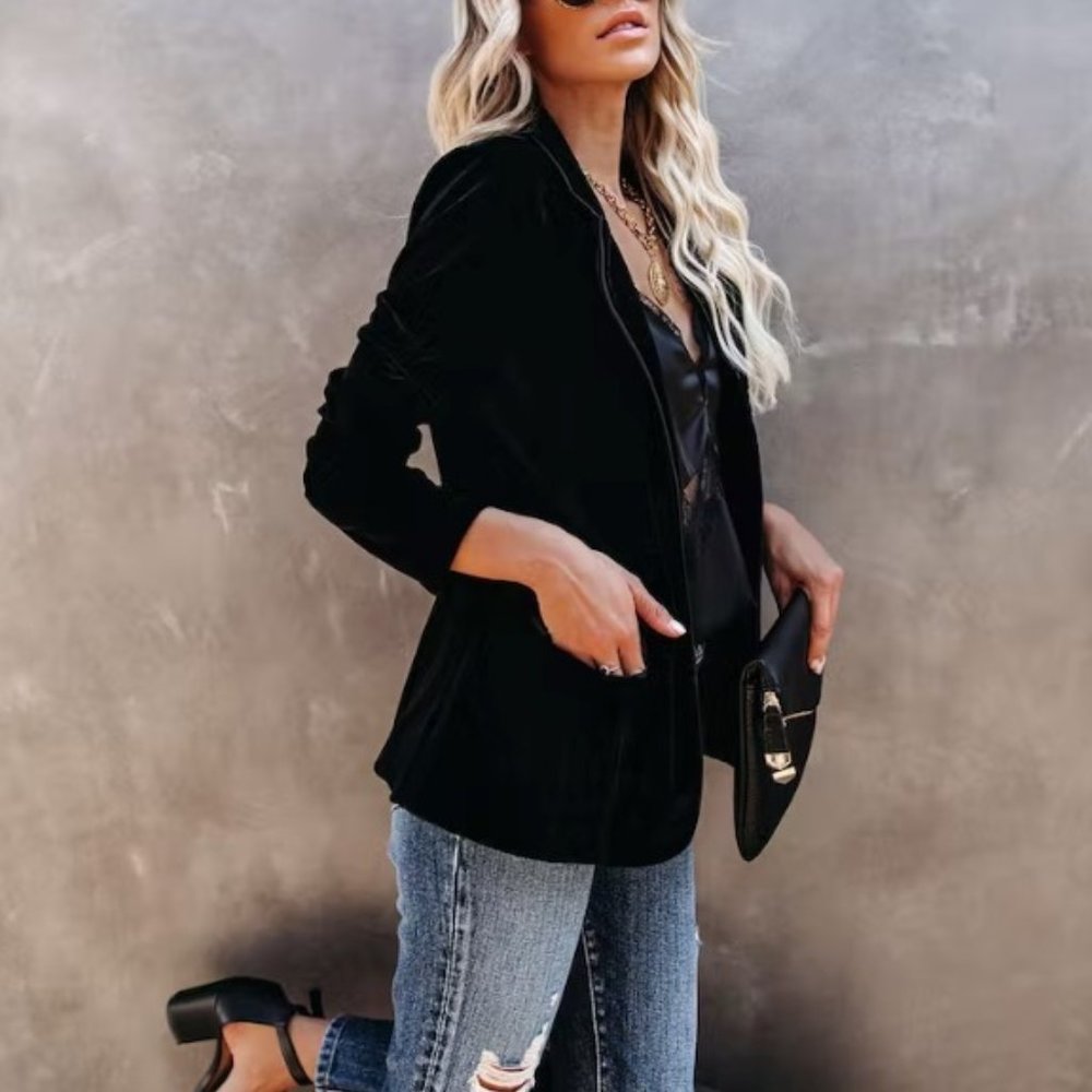 VICI Fate Velvet Blazer